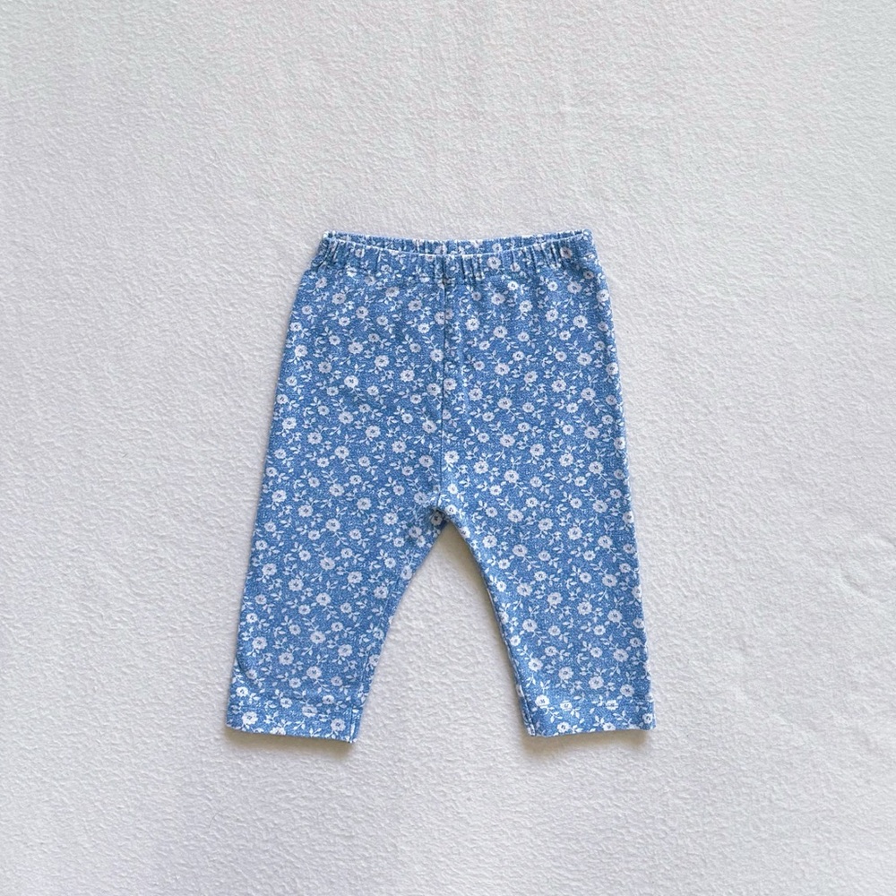 5/$18 Uniqlo Baby Toddler Girl Floral Cotton Capri Leggings 12-18M Blue/White